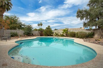 1106 E Balboa Dr in Tempe, AZ - Building Photo - Building Photo