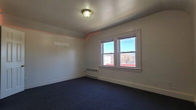 1114 E 35th St, Unit 3 in Brooklyn, NY - Building Photo - Building Photo
