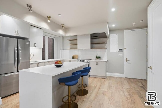 129 Russell St in Brooklyn, NY - Building Photo - Building Photo