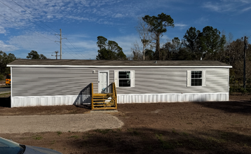 1116 NE Washington St in Lake City, FL - Building Photo - Building Photo