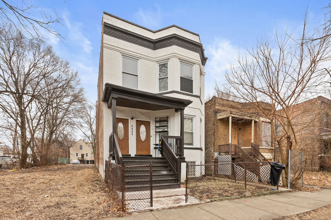 6933 S Carpenter St in Chicago, IL - Building Photo