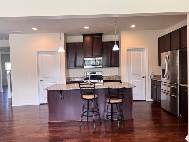 2758 Unbridled Way in Morrow, OH - Foto de edificio - Building Photo