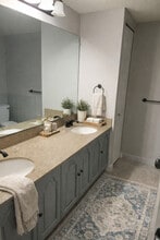 Parke East Townhomes in Wichita, KS - Building Photo - Building Photo