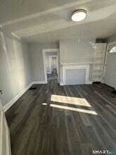 36-40-40 Carver St in Bridgeport, CT - Building Photo - Building Photo