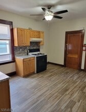 80 Knapp Ave in Clifton, NJ - Building Photo - Building Photo