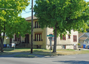 1710 Capitol St NE in Salem, OR - Building Photo - Building Photo