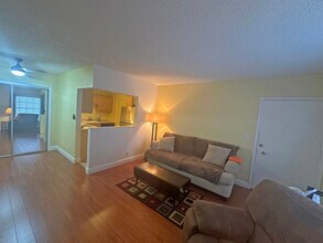 2171 NE 66th St in Fort Lauderdale, FL - Building Photo - Building Photo