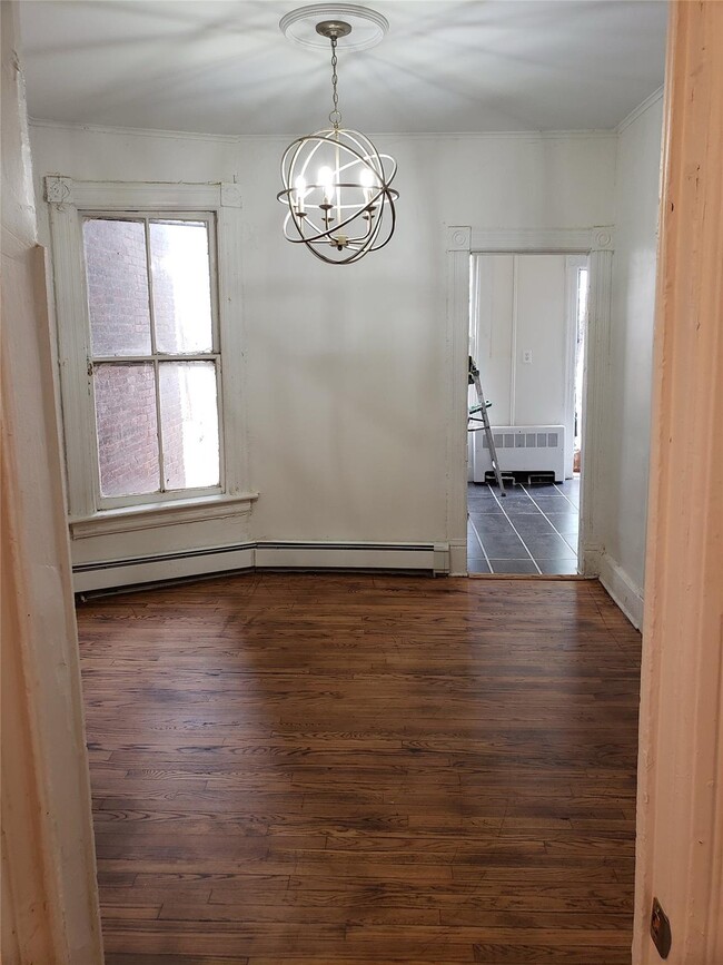 44 Benkard Ave in Newburgh, NY - Building Photo - Building Photo