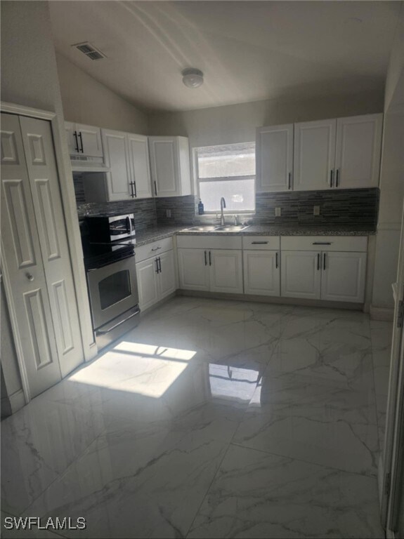 3330-3333 33rd Ave NE in Naples, FL - Building Photo - Building Photo