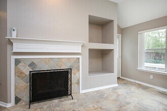 155 Avonlea Ct in Spring, TX - Building Photo - Building Photo