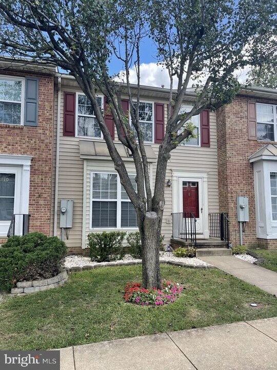 308 Stratford Dr in Winchester, VA - Building Photo