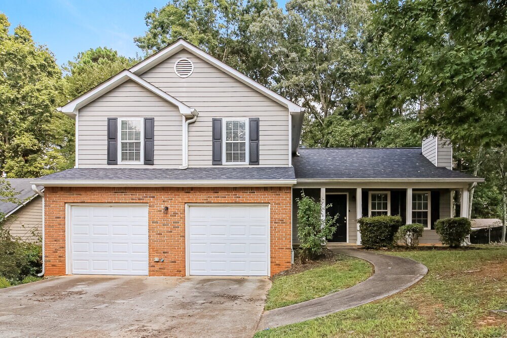 30 Harvard Dr in Covington, GA - Building Photo