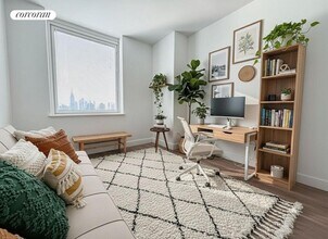 52-03 Center Blvd in Queens, NY - Building Photo - Building Photo