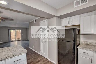 810 E Colter St in Phoenix, AZ - Foto de edificio - Building Photo