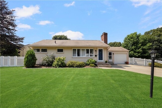 96 Redwood Dr