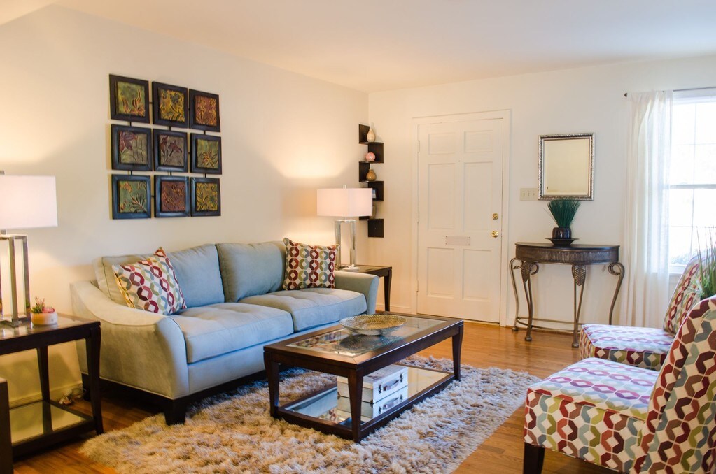 Landmark at Tuckahoe Apartments in Henrico, VA