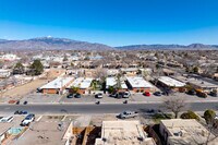 536-540 Cardenas Dr SE in Albuquerque, NM - Foto de edificio - Building Photo