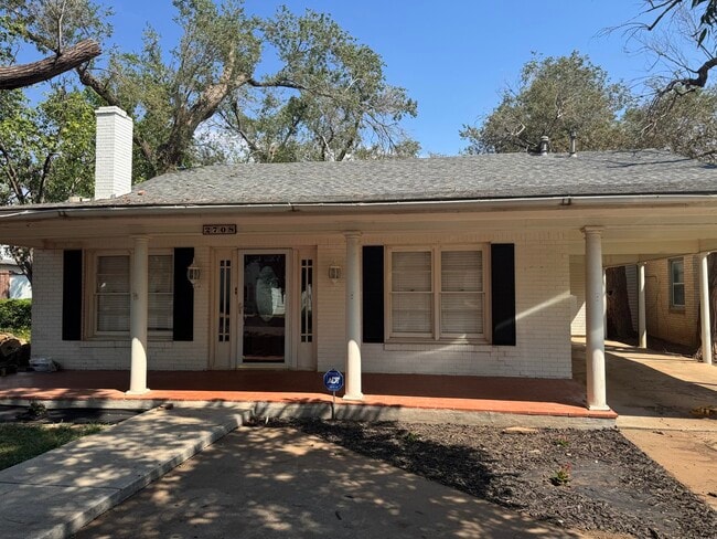 property at 2708 20th St