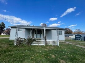 307 Penn Ave in Utica, OH - Building Photo