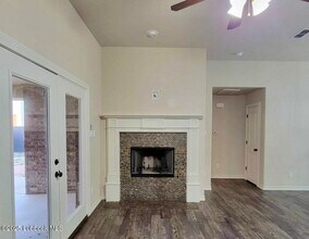 906 11th St in Wolfforth, TX - Building Photo - Building Photo