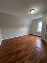 51 N 5th St, Unit Apt 3 in Newark, NJ - Building Photo - Building Photo