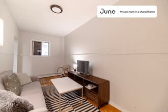 Private bedroom in 5 bed/2 bath Home in Boston, MA - Building Photo - Building Photo