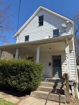 97 Glenview Ave, Unit 97A Glenview Avenue in Oil City, PA - Building Photo
