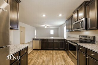 10934 Chatham Ct in Converse, TX - Building Photo - Building Photo