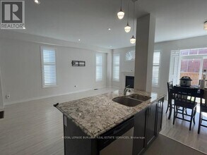 57 Macbean Cres in Hamilton, ON - Building Photo - Building Photo