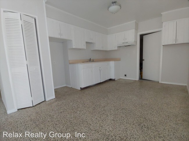 220 Ave Des Parques N in Venice, FL - Building Photo - Building Photo