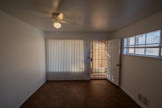 1508 Nueces Way in El Paso, TX - Building Photo - Building Photo