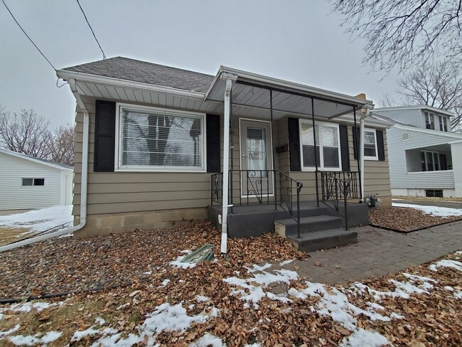 property at 1829 1st St SW