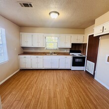 4024 Howard St in Beaumont, TX - Building Photo - Building Photo