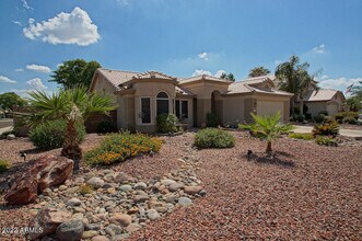 9139 W Davis Rd in Peoria, AZ - Building Photo - Building Photo