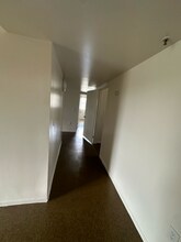 9800 S Broadway in Los Angeles, CA - Building Photo - Building Photo