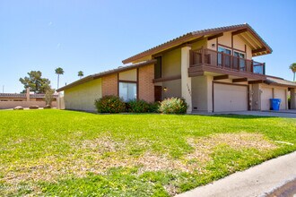 11601 S Maze Ct in Phoenix, AZ - Building Photo - Building Photo