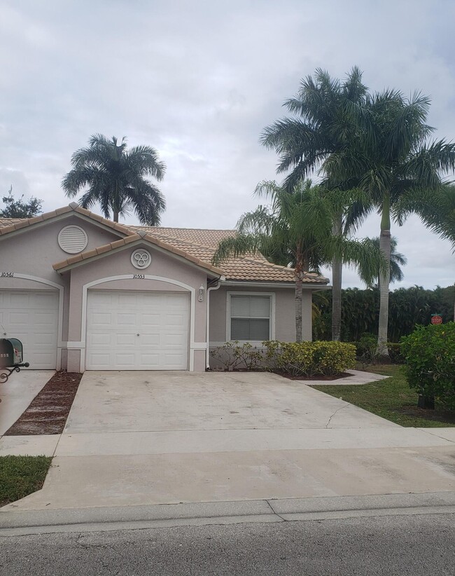 10553 Pelican Dr in Wellington, FL - Foto de edificio - Building Photo