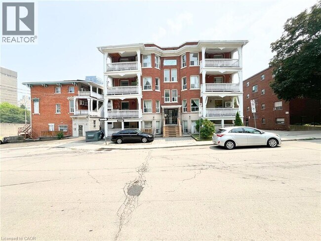 property at 121 Park St S