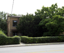 427 Lawrence Ave W in Toronto, ON - Building Photo - Building Photo