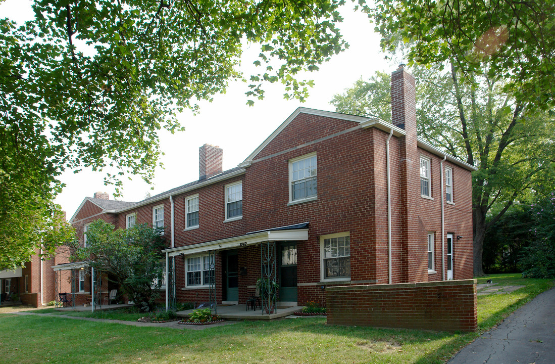 1742-1750 Ashland Ave in Columbus, OH - Building Photo