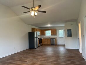 51 Farm View Cir in Winchester, TN - Building Photo - Building Photo