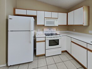 9050 E Glenmont Dr in Tucson, AZ - Foto de edificio - Building Photo