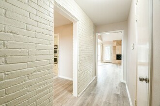 12939 Westmere Dr in Houston, TX - Building Photo - Building Photo