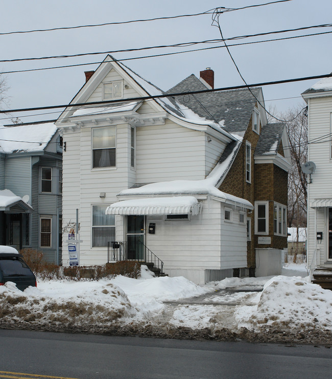 947 State St in Schenectady, NY - Building Photo - Building Photo