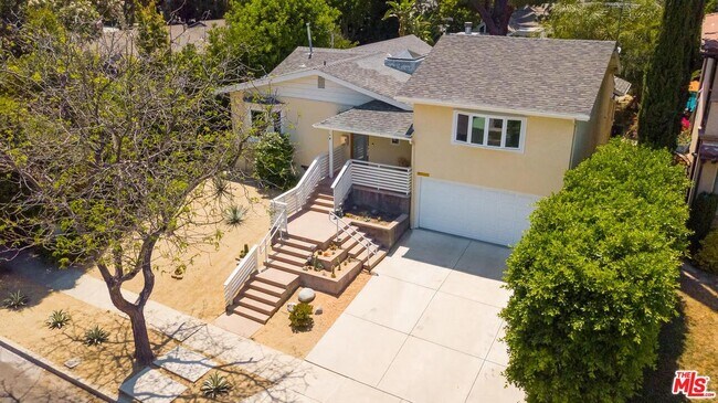 4111 Allott Ave