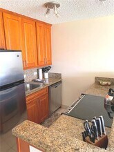 2611 Ala Wai Blvd in Honolulu, HI - Building Photo - Building Photo