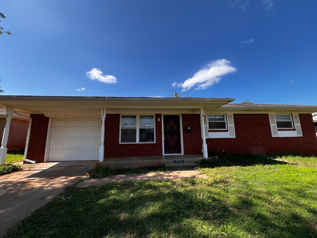 3305 Cheek Pl