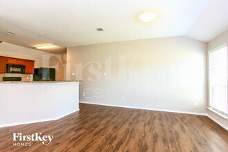 1404 Waco Turner Dr in Royse City, TX - Foto de edificio - Building Photo