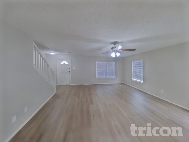 2208 Capstan Dr in Arlington, TX - Building Photo - Building Photo