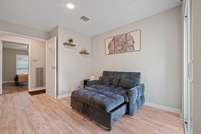 property at 2523 Village Oak Dr.